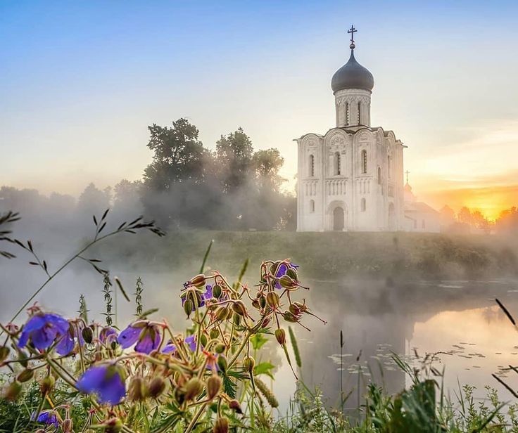 Монастыри